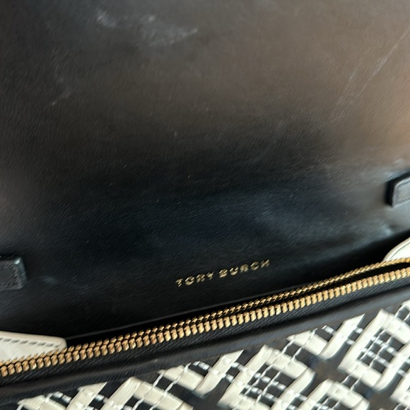 Tory Burch wallet on chain lesther bag - Picture 7 of 10